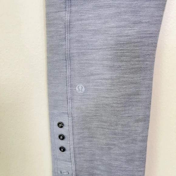 LULULEMON | RIDE ON CROP REFLECTIVE GREY SLUB DENIM - Picture 13 of 14